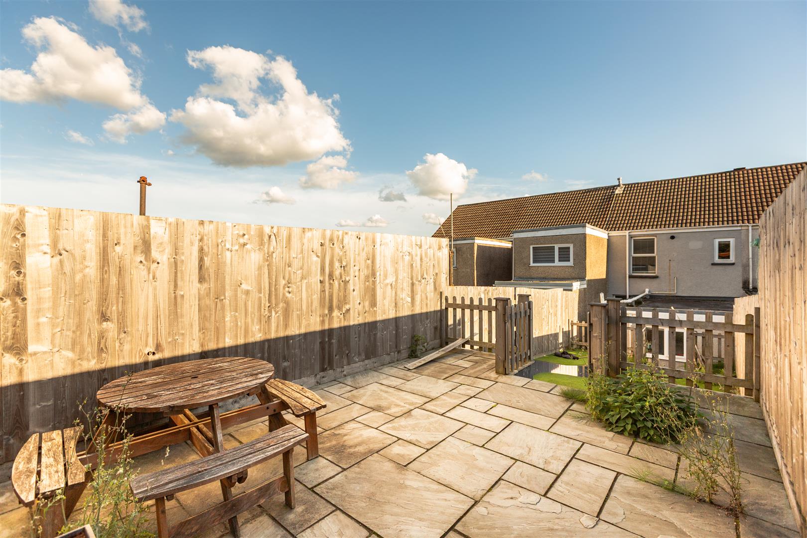Courtney Street, Manselton, Swansea, SA5 9NX